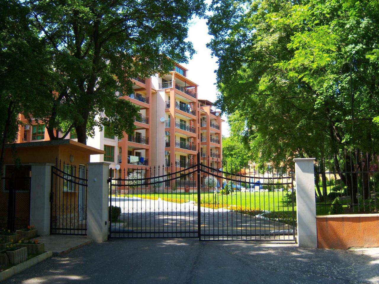 Sunrise Complex Apartments Златни пясъци Екстериор снимка
